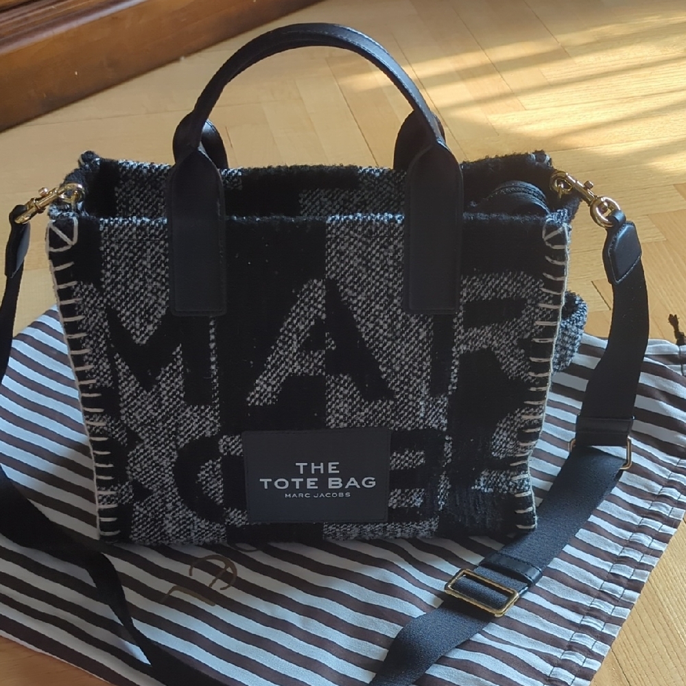 Marc Jacobs Black and White Textured Tote